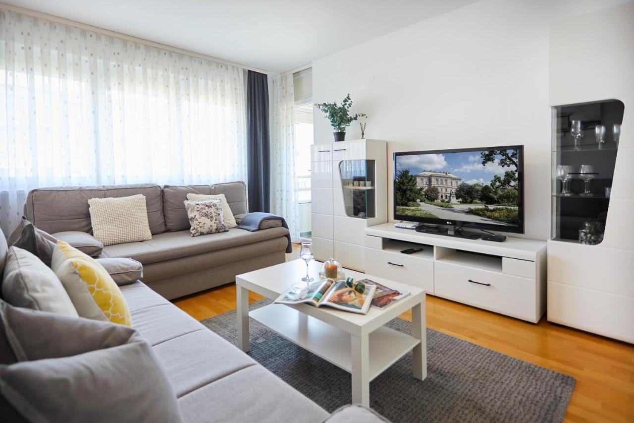 Spacious 2Bdr Apartment Near Business District Zágráb Kültér fotó