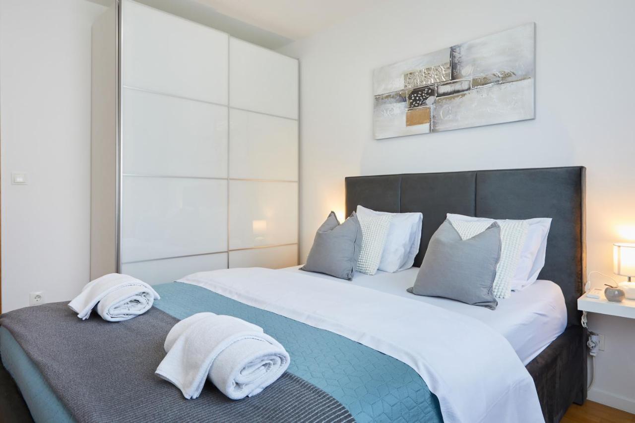Spacious 2Bdr Apartment Near Business District Zágráb Kültér fotó